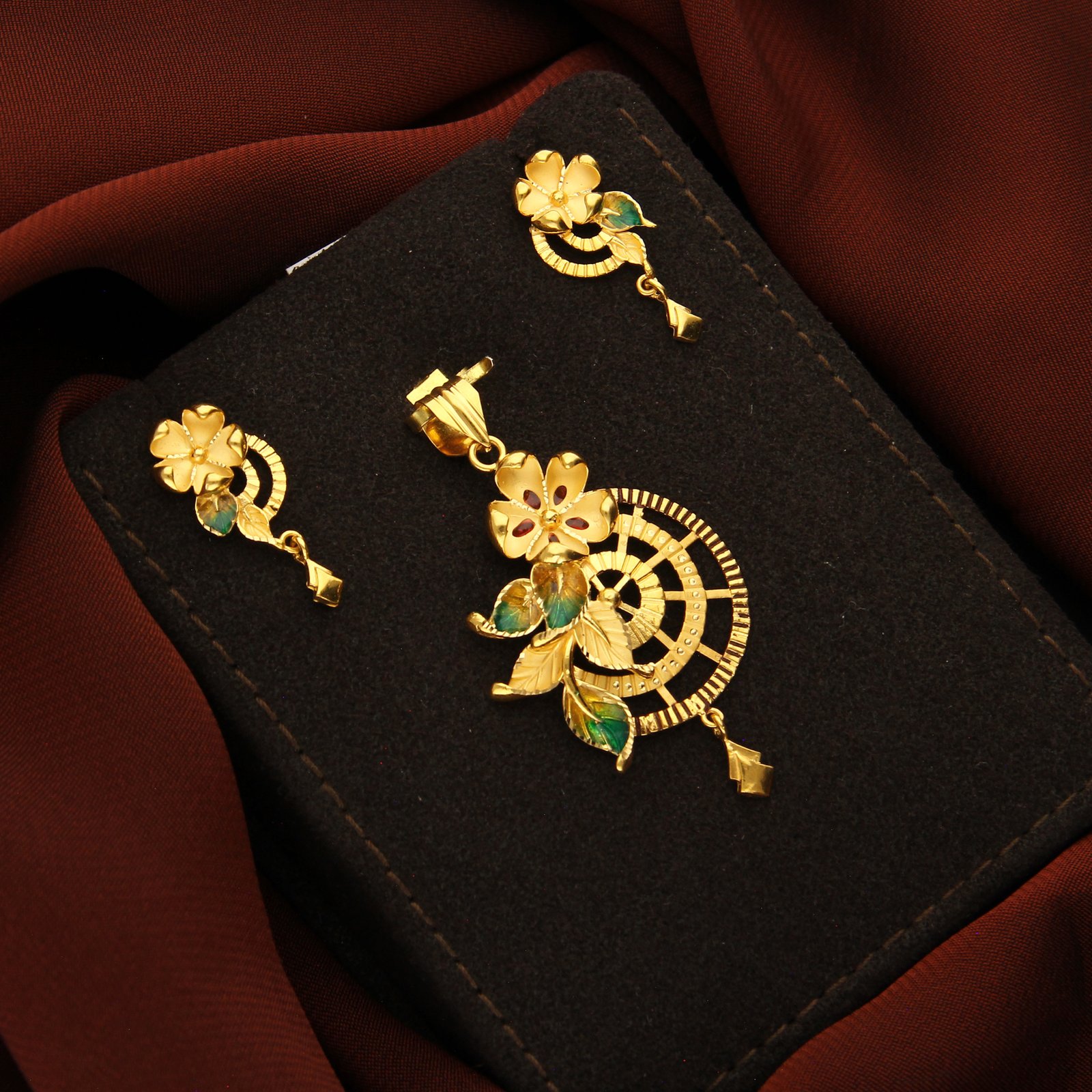 PENDANT SET